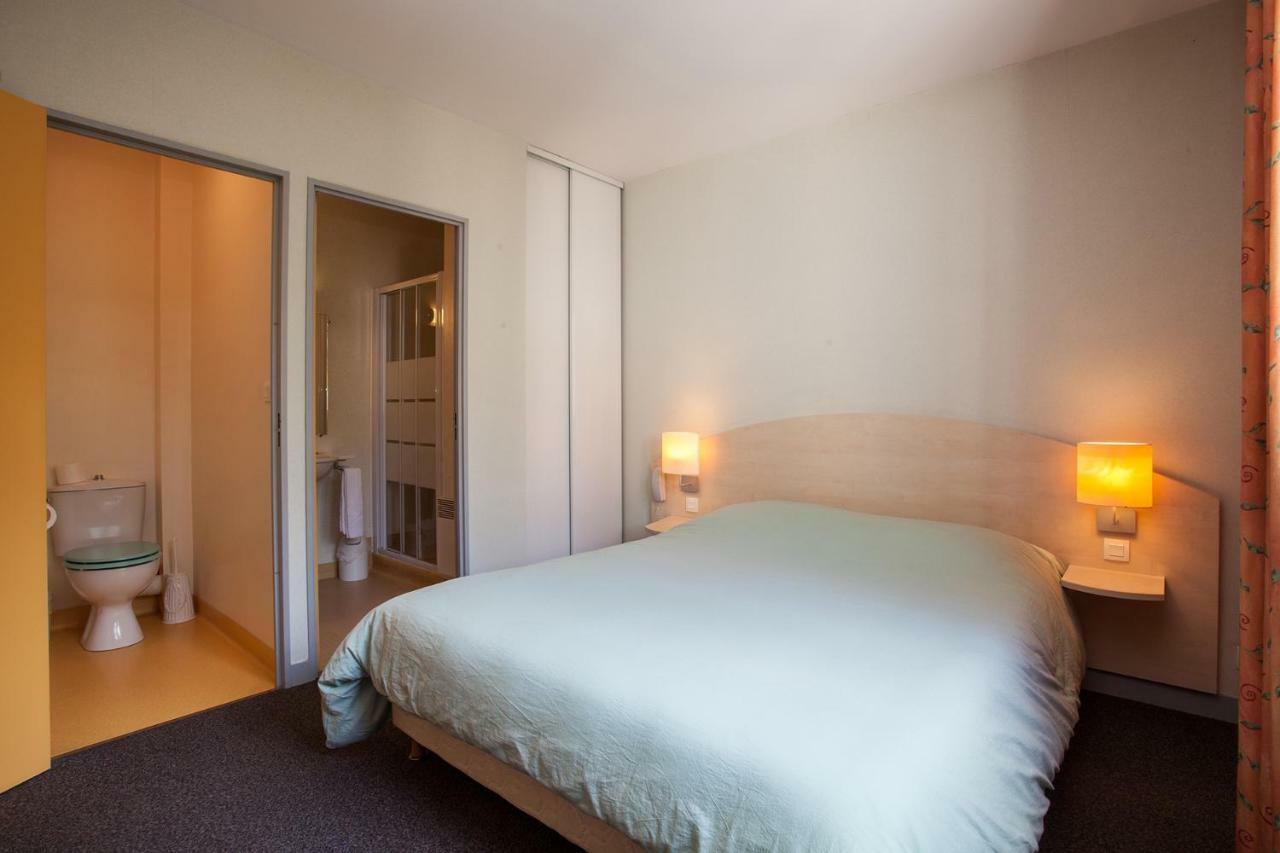 Le Lion D'Or Hotel Manzac-sur-Vern Eksteriør billede
