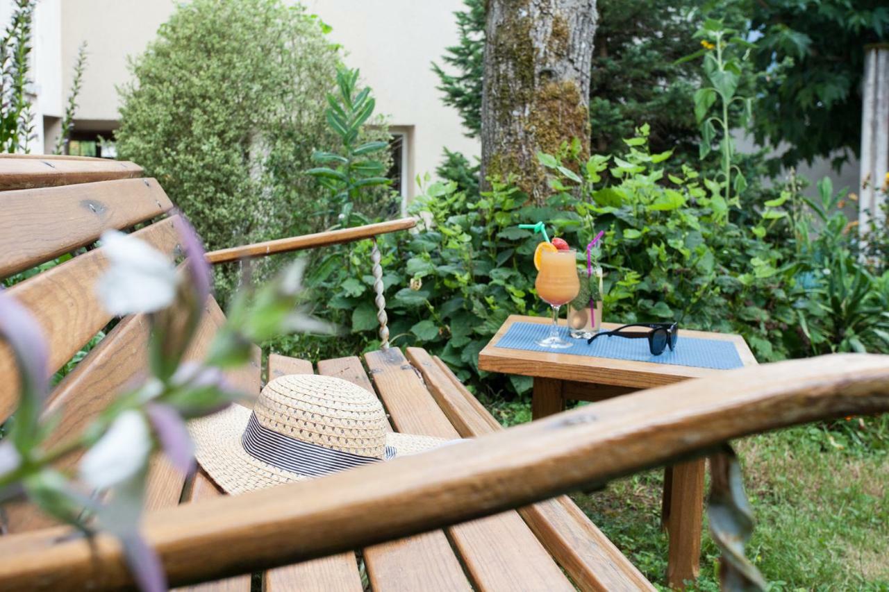 Le Lion D'Or Hotel Manzac-sur-Vern Eksteriør billede